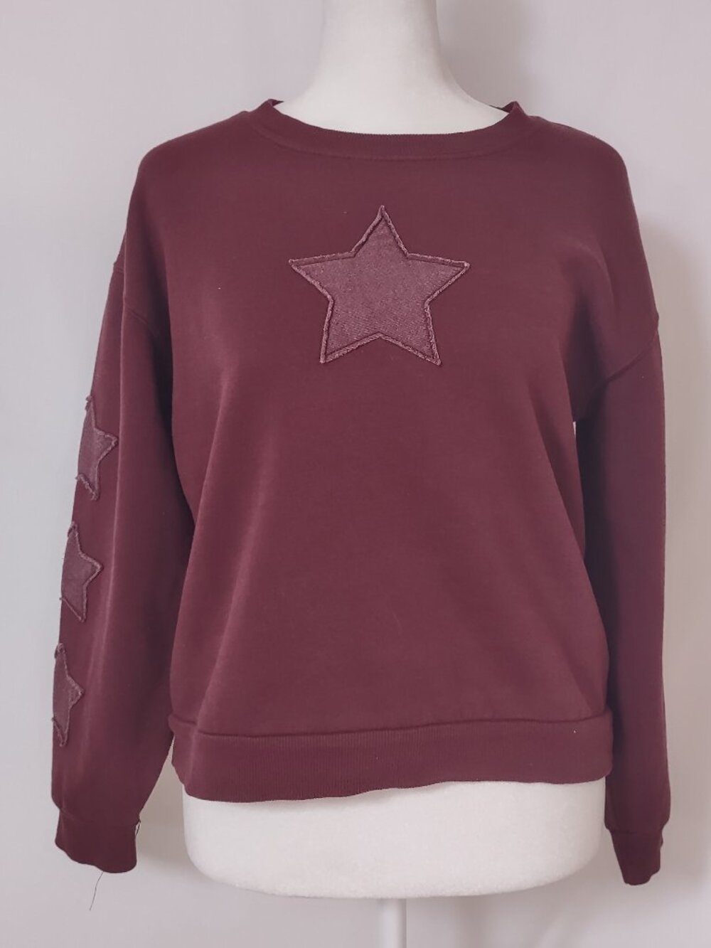 Full Tilt Washed Out Burgundy Sweater w/ Stars